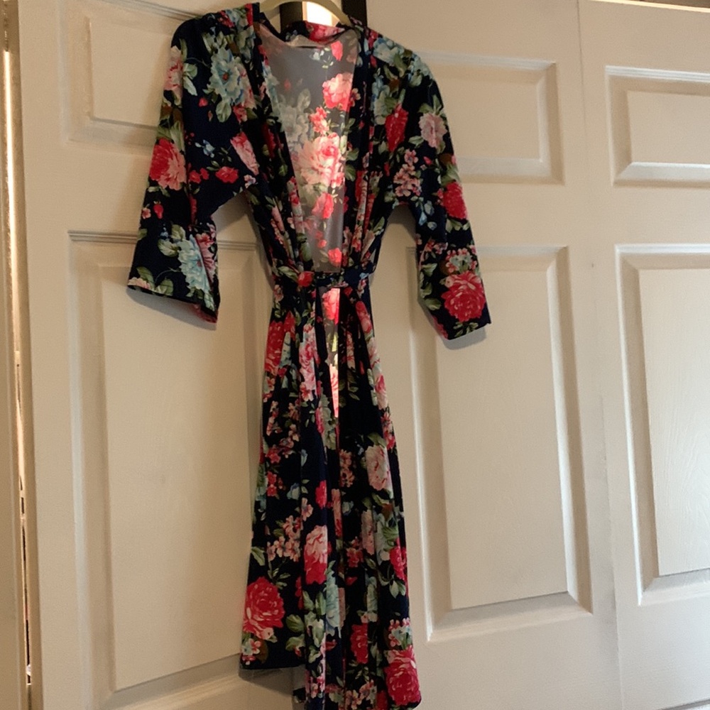 Double the sprinkles floral print maternity robe for hospital